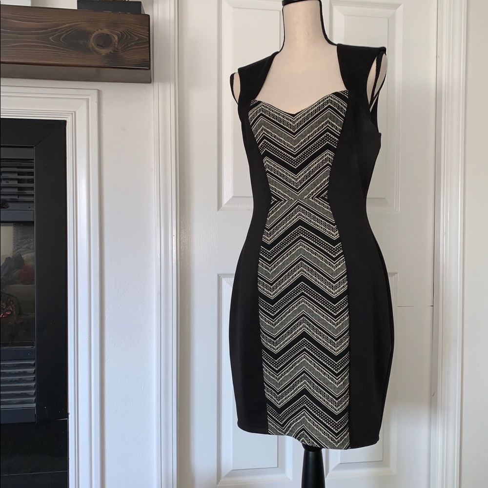 Guess • dress 🏷 size 10